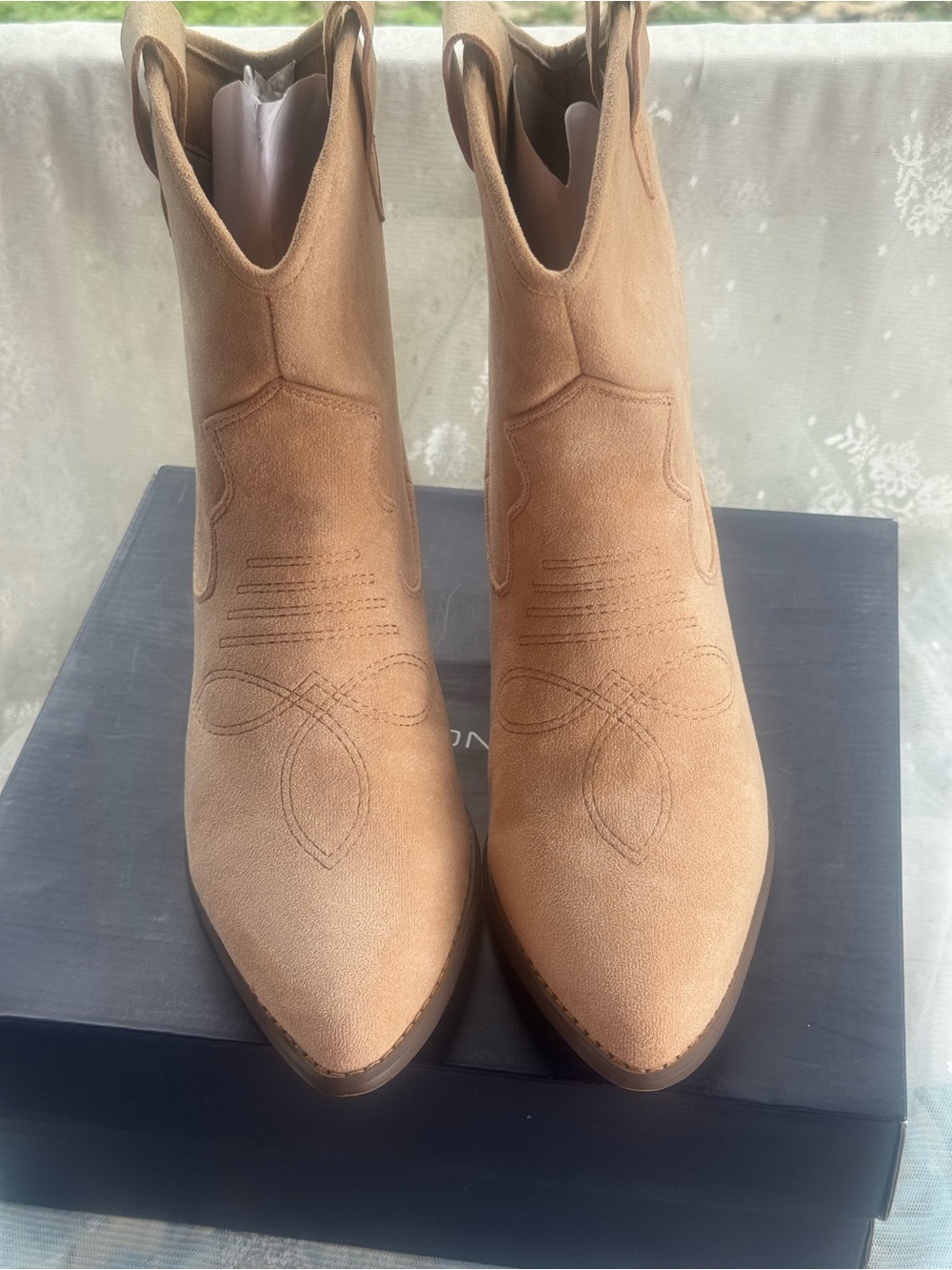 French Connection Carrie Western Cowboy Booties, featuring a tan/beige 11 NIB